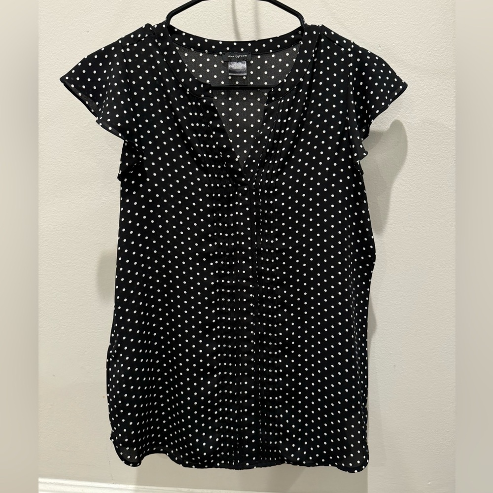 Ann Taylor Black & White Polka Dot Blouse, size XS
